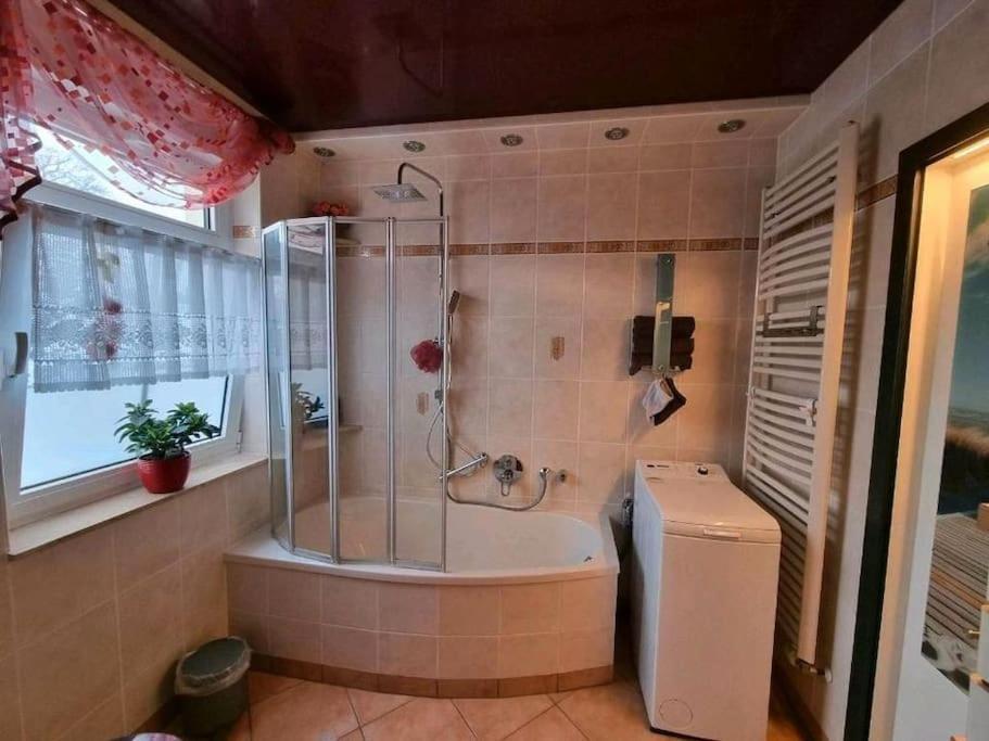 Ferienwohnung *Zur Weinbergstrasse* Lauta Eksteriør bilde
