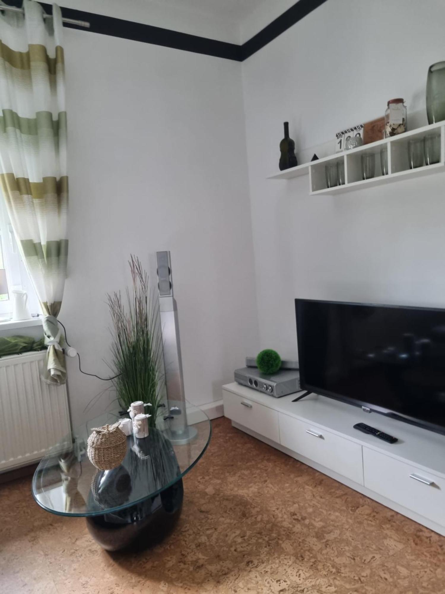 Ferienwohnung *Zur Weinbergstrasse* Lauta Eksteriør bilde